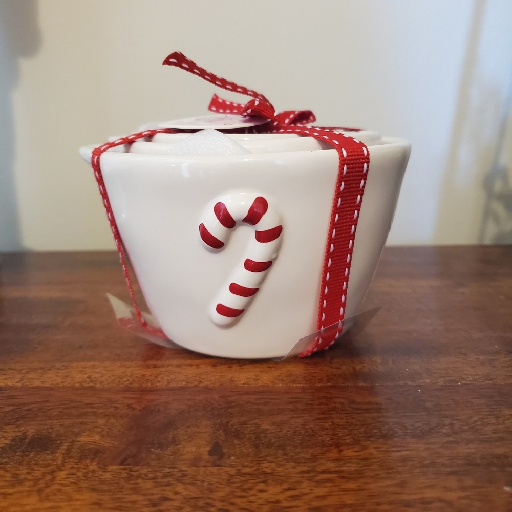 Rae dunn candy cane measuring cups